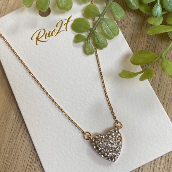 🎉HP🎉 Rue 27 Heart Pendant Necklace 💗 Gold - Picture 9 of 16